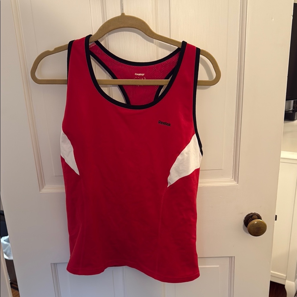 Reebok Red Fitted Sleeveless Tank Top